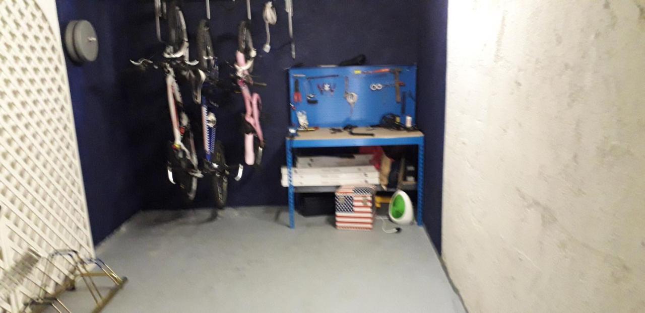 Bike House "Silver" Seriate Exteriör bild